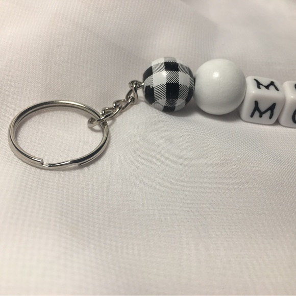 MOM Keychain ❤️ - Picture 3 of 4